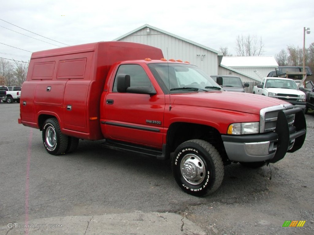 2000 Ram 3500 SLT Regular Cab 4x4 Commercial - Flame Red / Agate photo #2