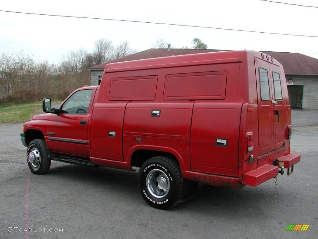 2000 Ram 3500 SLT Regular Cab 4x4 Commercial - Flame Red / Agate photo #10