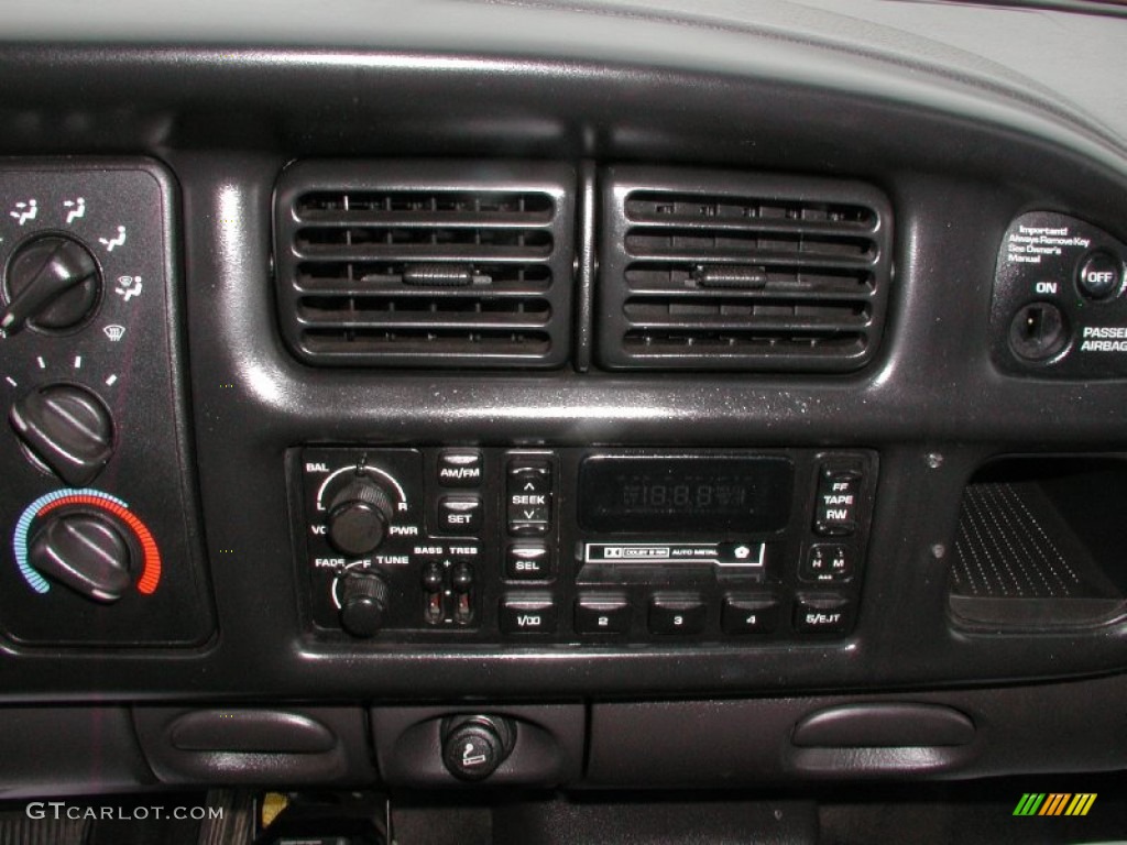 2000 Ram 3500 SLT Regular Cab 4x4 Commercial - Flame Red / Agate photo #45