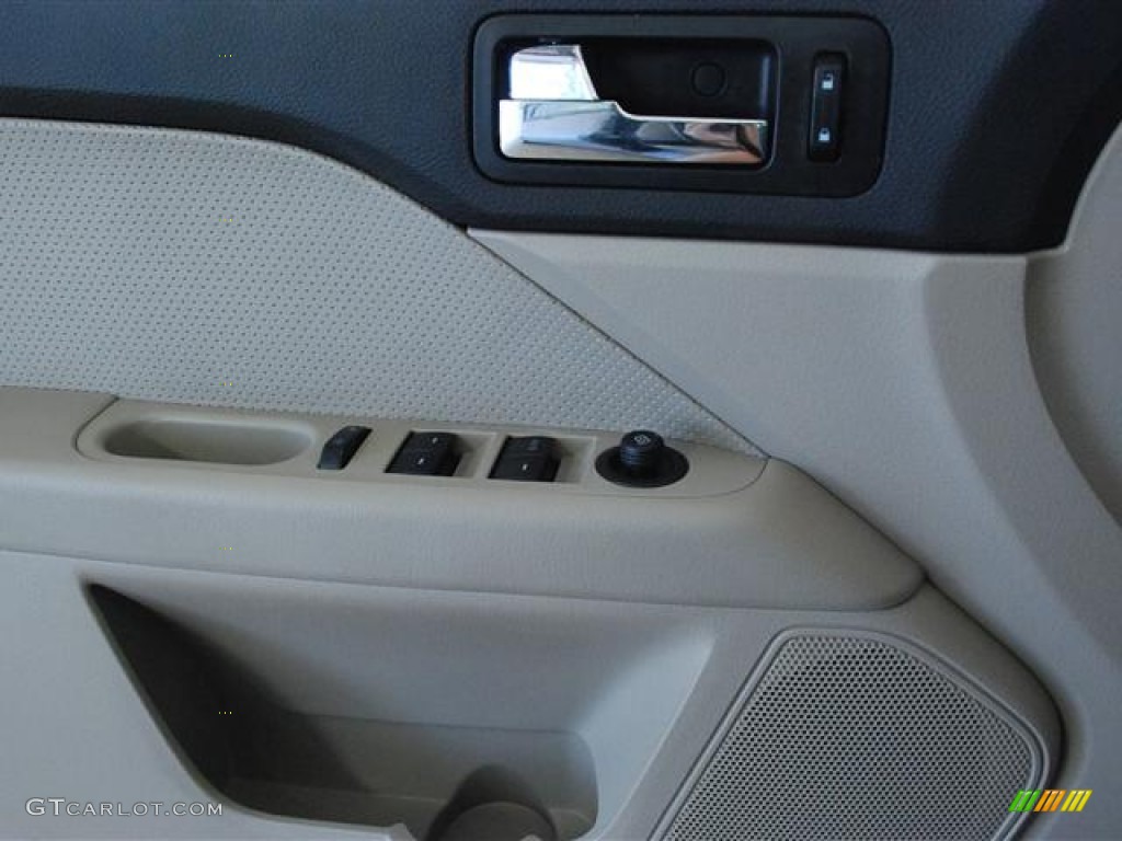 2007 Fusion SE V6 AWD - Tungsten Grey Metallic / Light Stone photo #15