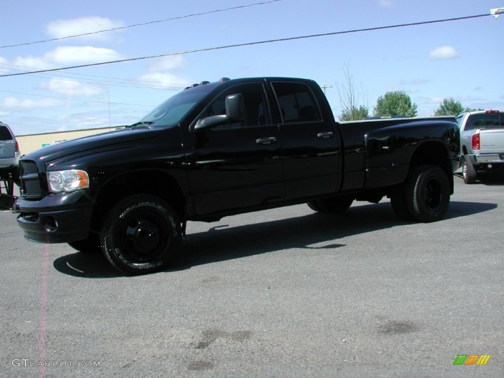 2004 Ram 3500 SLT Quad Cab 4x4 Dually - Black / Dark Slate Gray photo #2