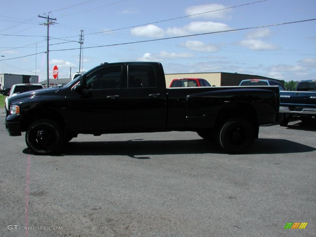 2004 Ram 3500 SLT Quad Cab 4x4 Dually - Black / Dark Slate Gray photo #3