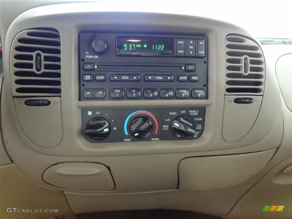 2002 F150 XLT SuperCrew - Dark Highland Green Metallic / Medium Parchment photo #13