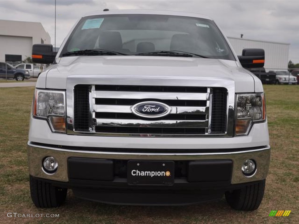 2011 F150 XLT SuperCab - Oxford White / Steel Gray photo #2