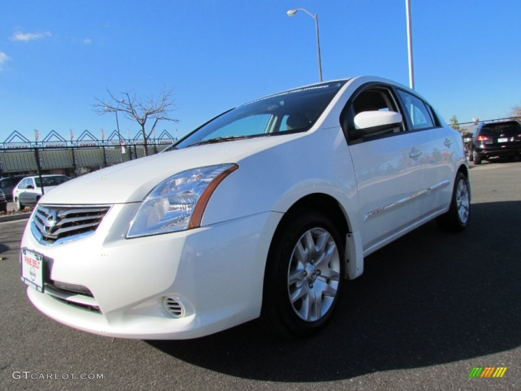 2010 Sentra 2.0 S - Aspen White / Charcoal photo #1