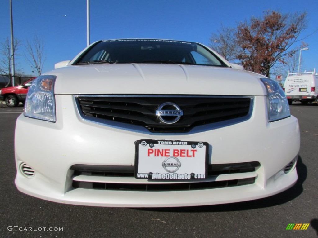 2010 Sentra 2.0 S - Aspen White / Charcoal photo #2