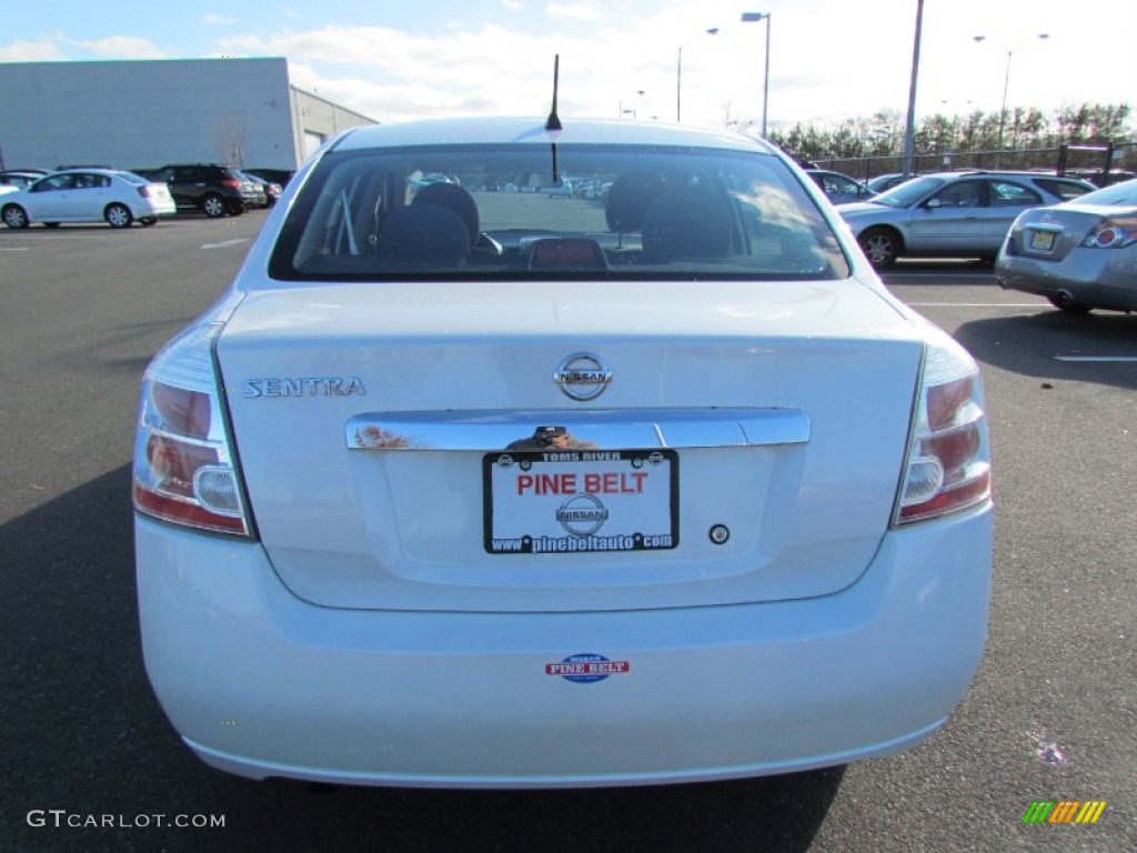 2010 Sentra 2.0 S - Aspen White / Charcoal photo #6