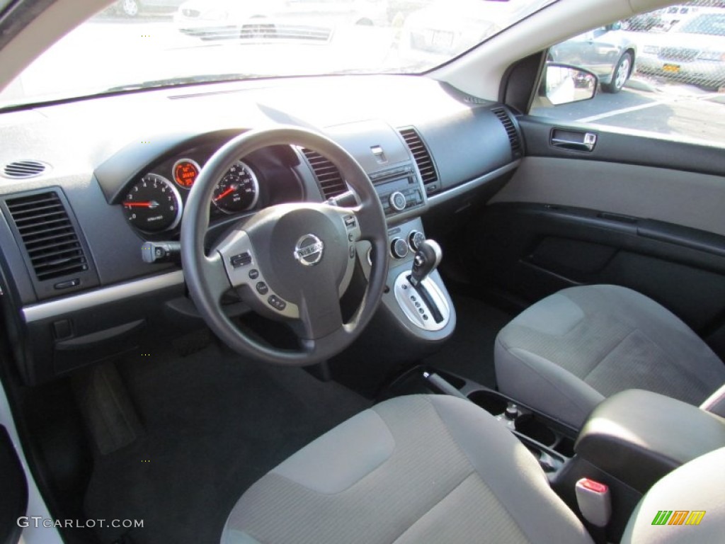2010 Sentra 2.0 S - Aspen White / Charcoal photo #8