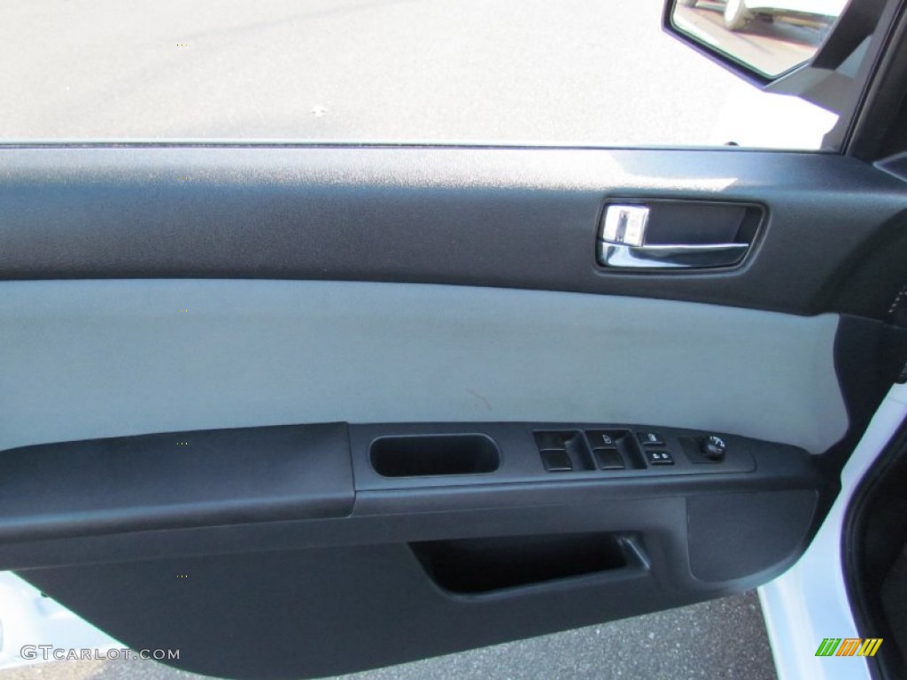 2010 Sentra 2.0 S - Aspen White / Charcoal photo #9