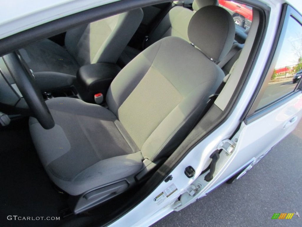 2010 Sentra 2.0 S - Aspen White / Charcoal photo #11