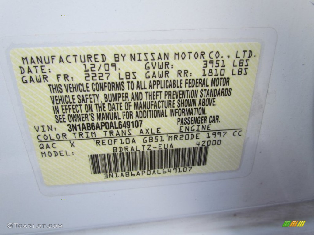 2010 Sentra 2.0 S - Aspen White / Charcoal photo #14