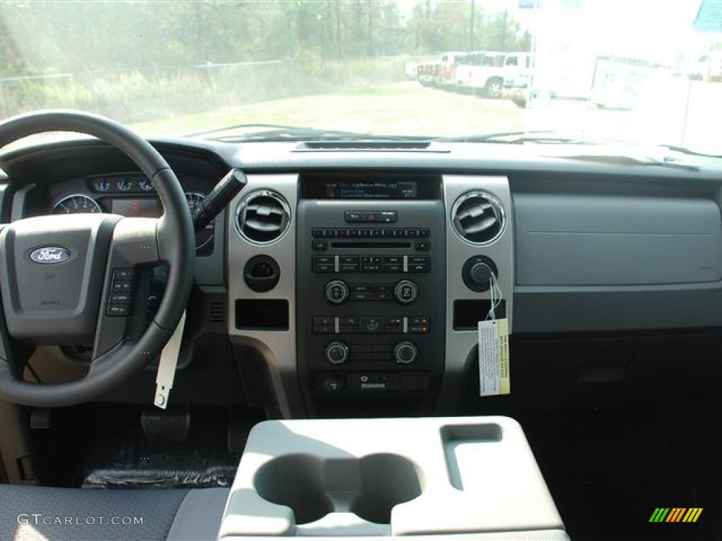 2011 F150 XLT SuperCrew - Tuxedo Black Metallic / Steel Gray photo #11