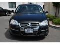 Black - Jetta SE Sedan Photo No. 2
