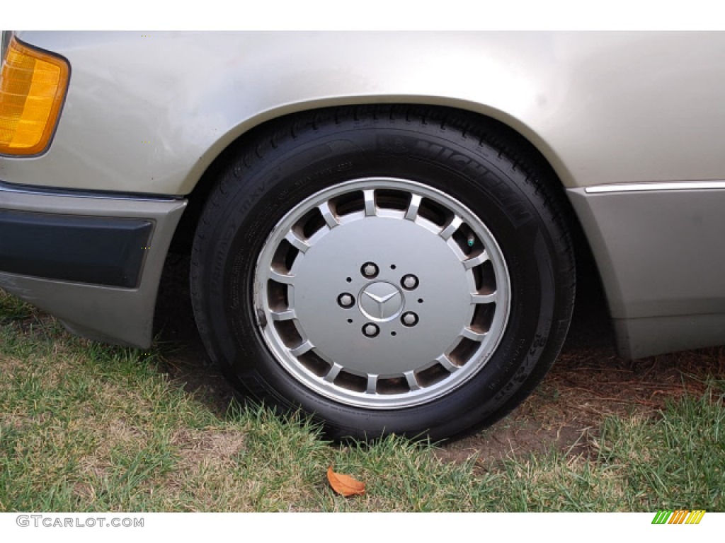 1991 Mercedes-Benz E Class 300 E Sedan Wheel Photo #57402449