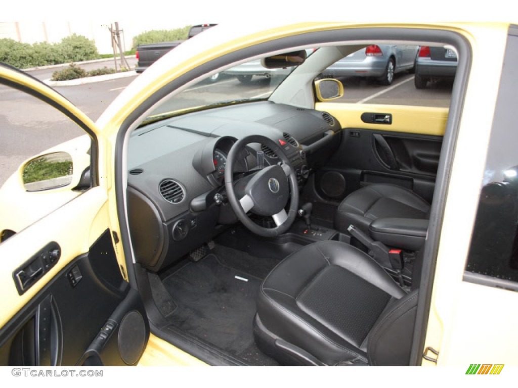 2010 New Beetle 2.5 Coupe - Sunflower Yellow / Black photo #6