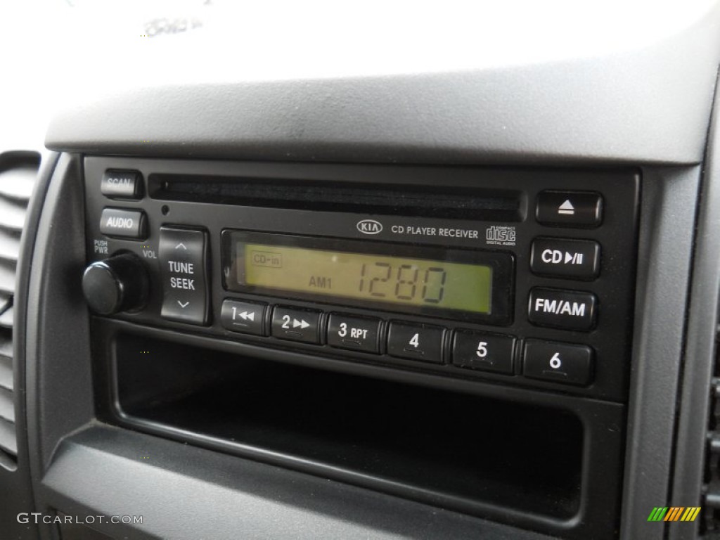 2006 Sorento LX 4x4 - Sand Beige / Beige photo #5