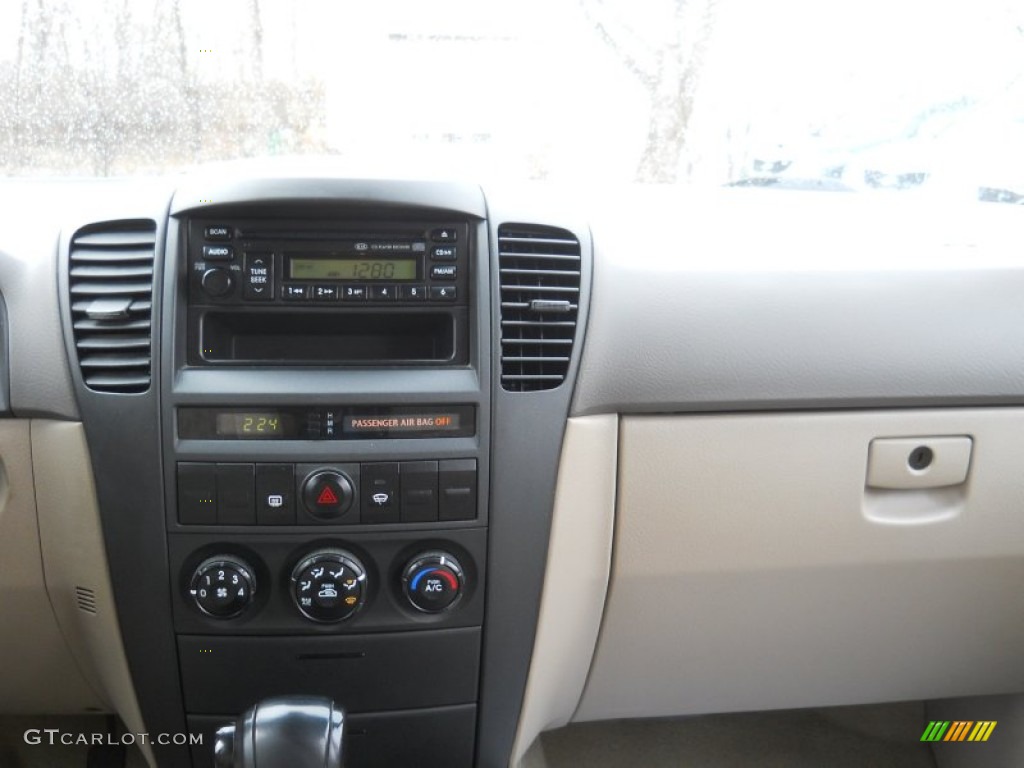 2006 Sorento LX 4x4 - Sand Beige / Beige photo #18