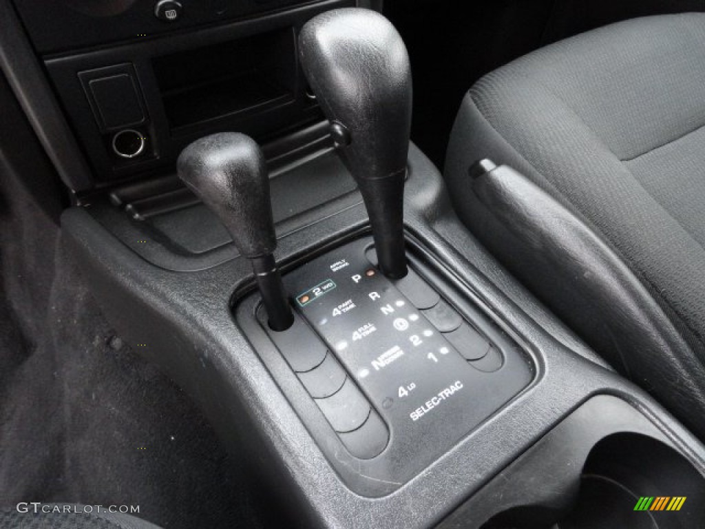 2003 Grand Cherokee Laredo 4x4 - Graphite Metallic / Dark Slate Gray photo #17