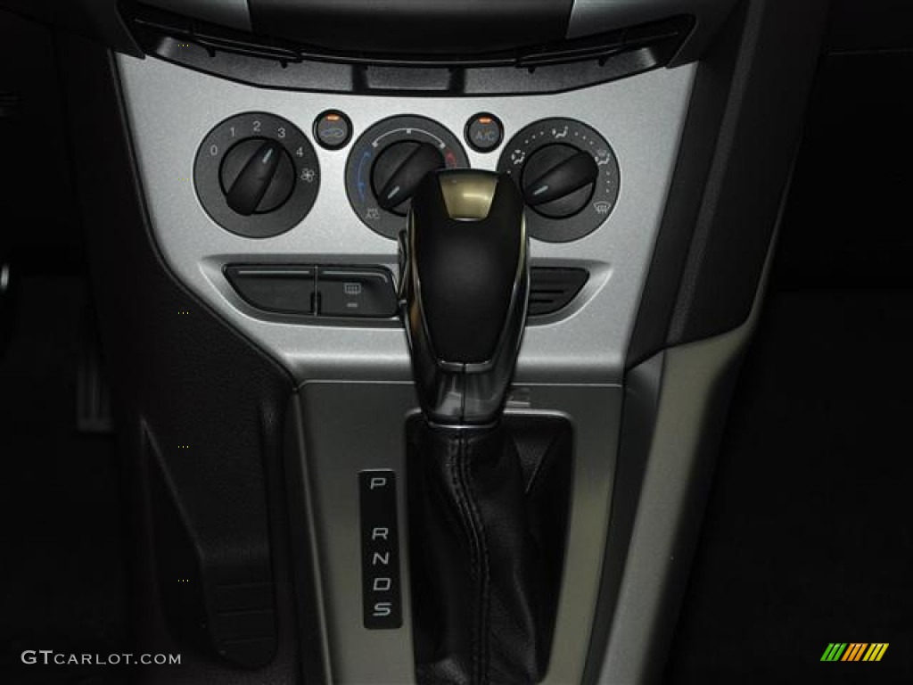 2012 Focus SE Sport 5-Door - Black / Two-Tone Sport photo #13