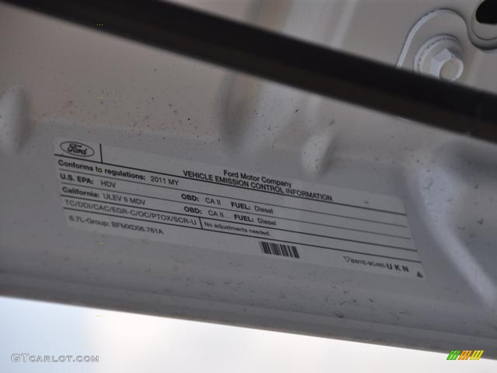 2011 F250 Super Duty Lariat Crew Cab 4x4 - White Platinum Metallic Tri-Coat / Black Two Tone Leather photo #17