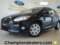 2012 Black Ford Focus SE 5-Door  photo #1