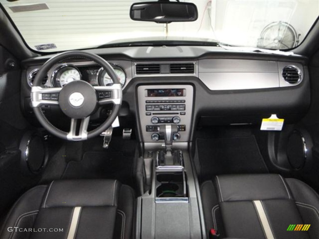 2011 Ford Mustang GT Premium Convertible Charcoal Black/Cashmere Dashboard Photo #57416259