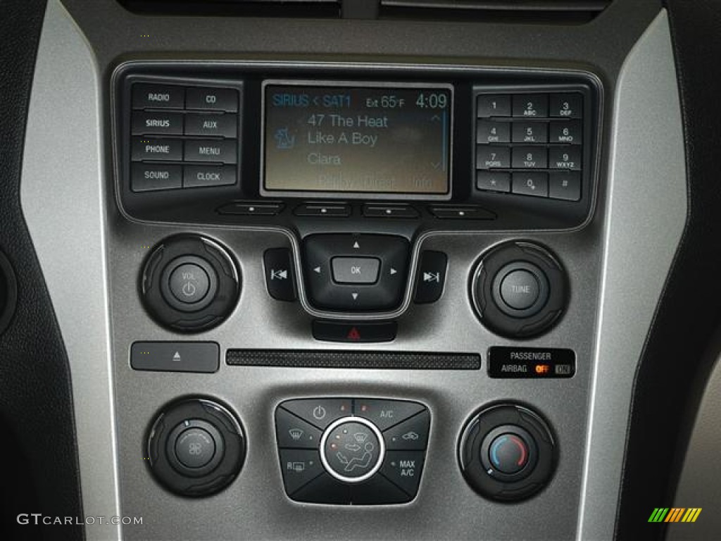 2012 Ford Explorer FWD Controls Photo #57419342
