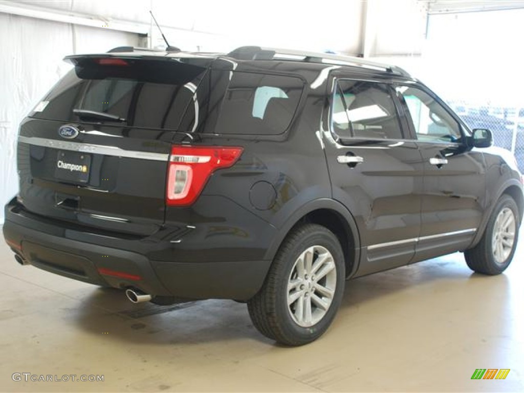 2012 Explorer XLT - Black / Charcoal Black photo #4