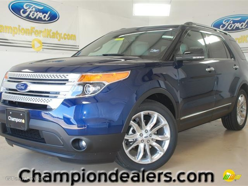 2012 Explorer XLT - Dark Pearl Blue Metallic / Medium Light Stone photo #1