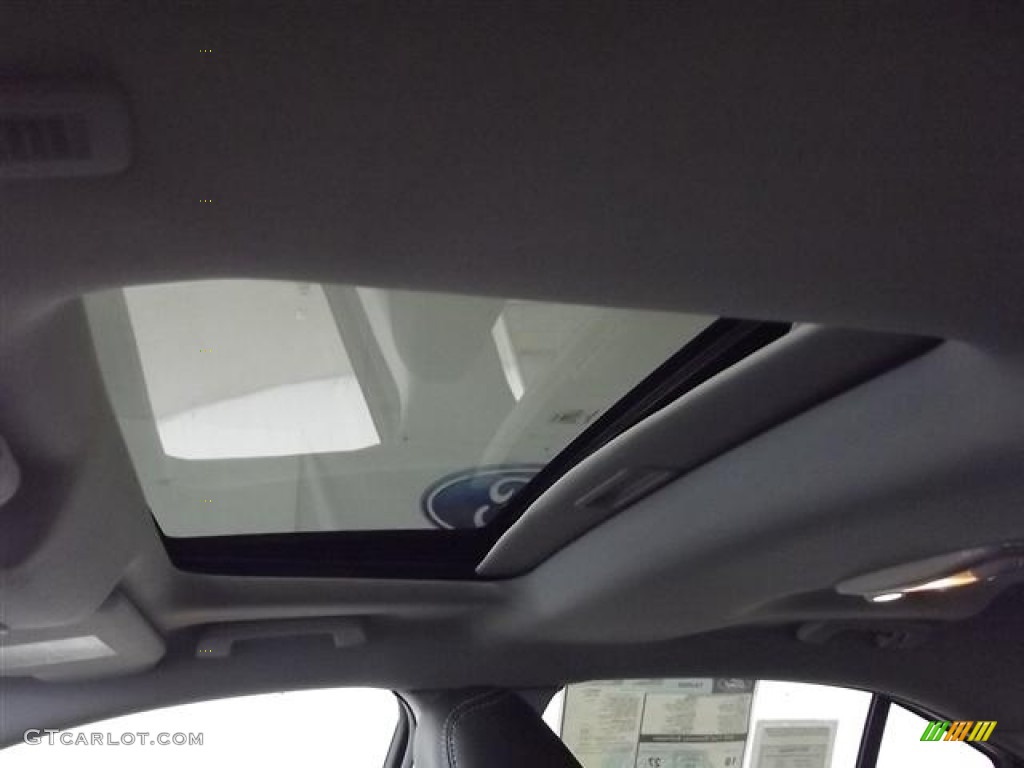 2012 Ford Taurus SEL Sunroof Photos