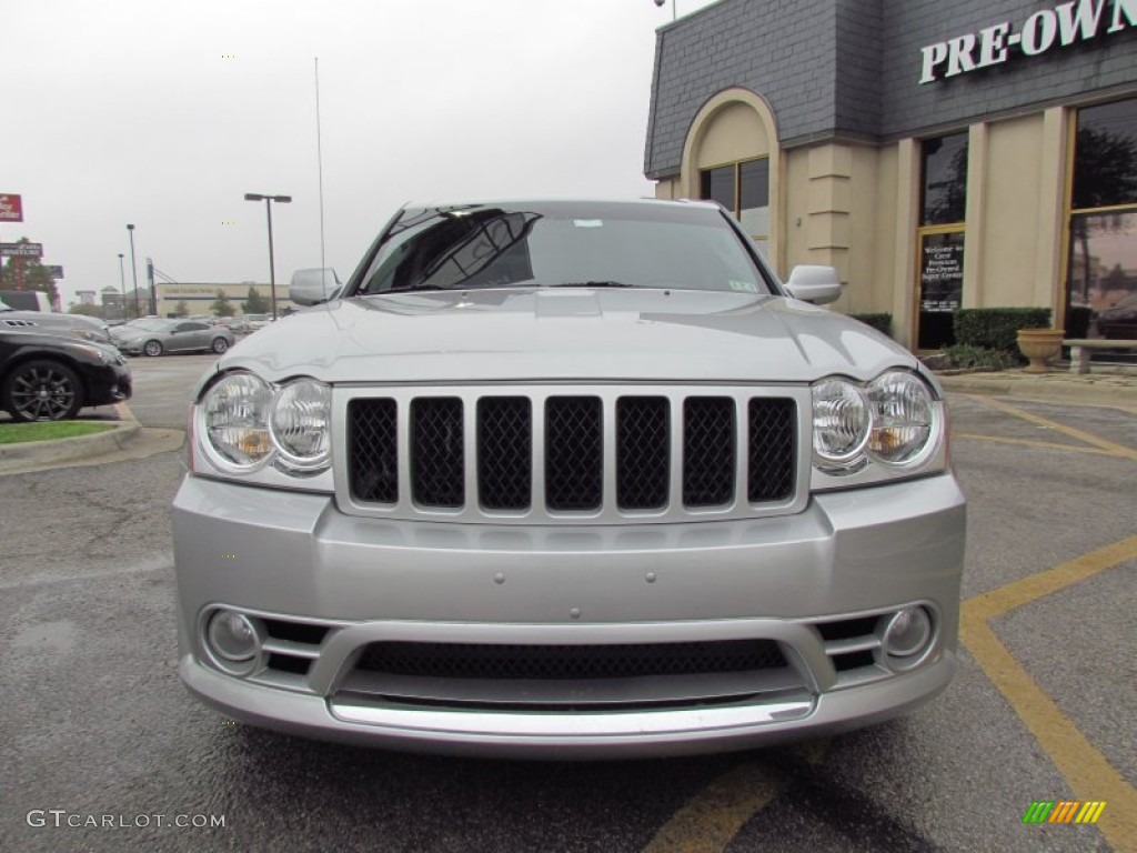 2007 Grand Cherokee SRT8 4x4 - Bright Silver Metallic / Medium Slate Gray photo #6