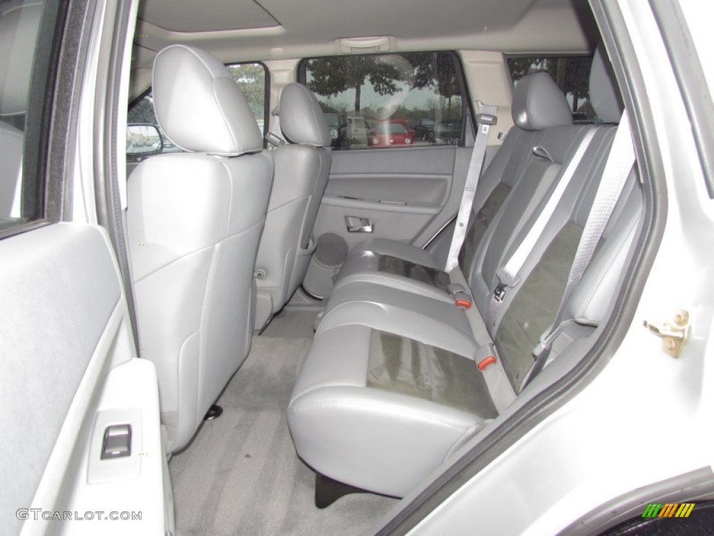 2007 Grand Cherokee SRT8 4x4 - Bright Silver Metallic / Medium Slate Gray photo #11