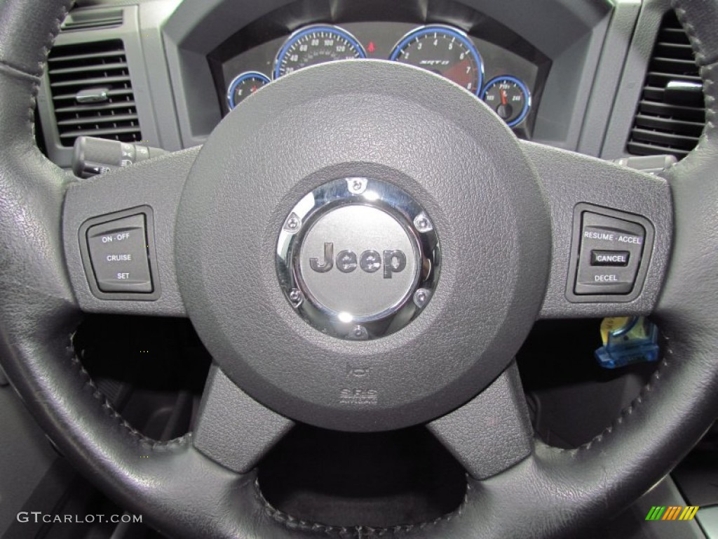 2007 Grand Cherokee SRT8 4x4 - Bright Silver Metallic / Medium Slate Gray photo #15