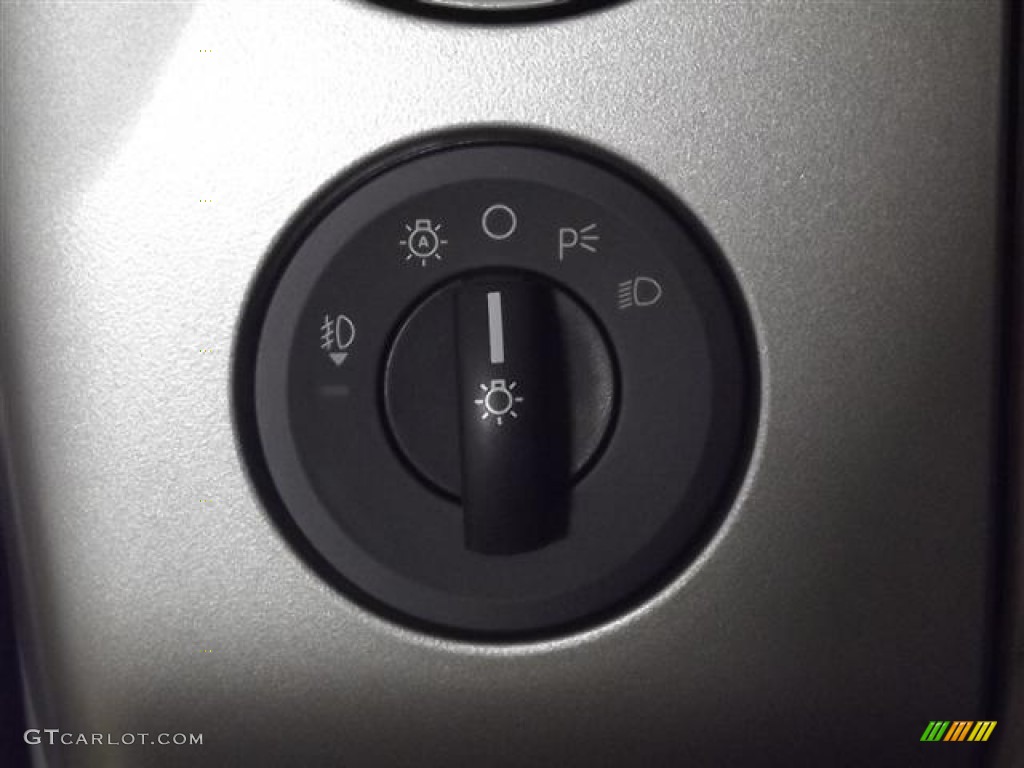 2012 Ford Expedition XLT Controls Photo #57426032