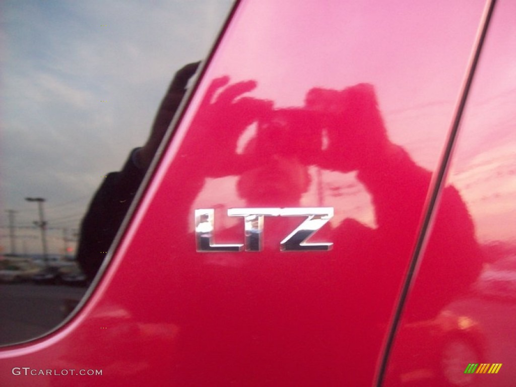 2007 Chevrolet Tahoe LTZ 4x4 Marks and Logos Photo #57428162