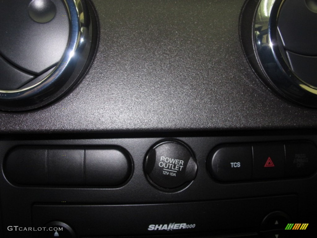 2005 Mustang GT Premium Coupe - Sonic Blue Metallic / Dark Charcoal photo #34