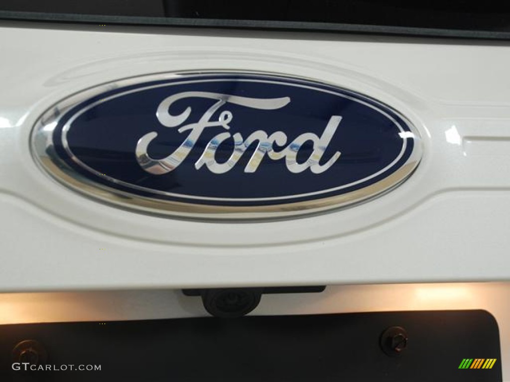 2012 Ford Edge SEL Marks and Logos Photos