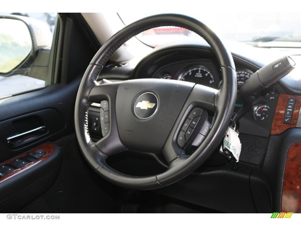 2007 Chevrolet Suburban 1500 LT 4x4 Ebony Steering Wheel Photo #57435122