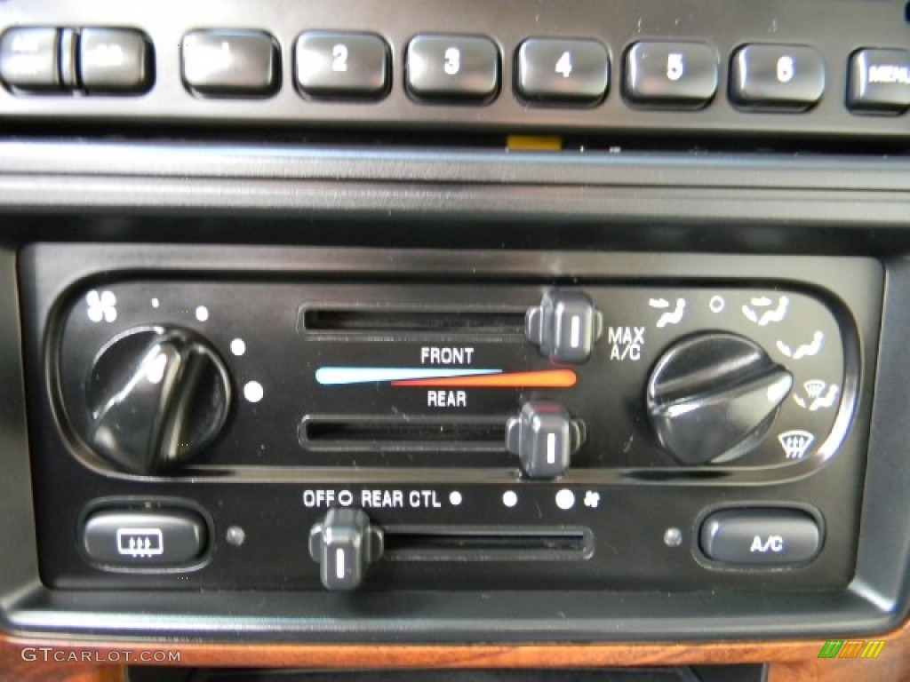 2003 Ford Windstar SEL Controls Photo #57441227