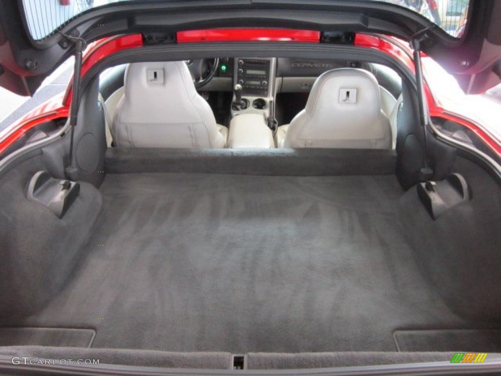 2006 Chevrolet Corvette Coupe Trunk Photo #57444794