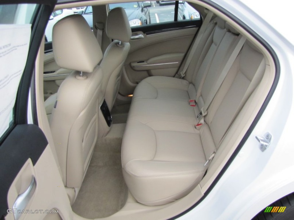 Black/Light Frost Beige Interior 2012 Chrysler 300 Limited Photo #57450634