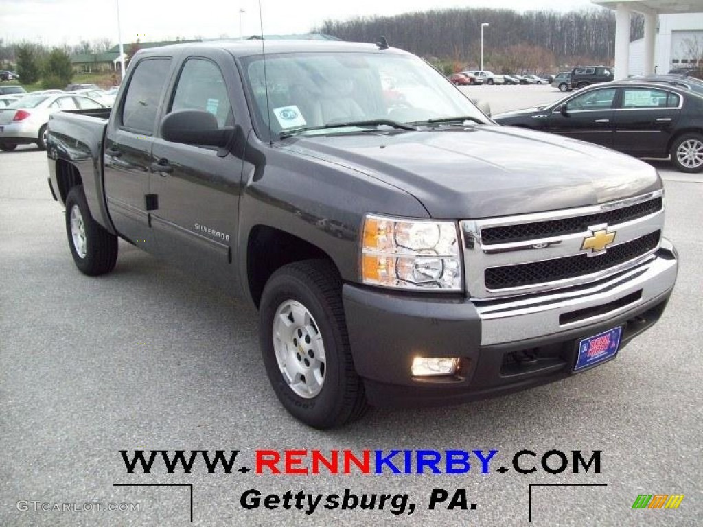 Taupe Gray Metallic Chevrolet Silverado 1500