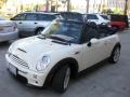 2006 Pepper White Mini Cooper S Convertible  photo #21