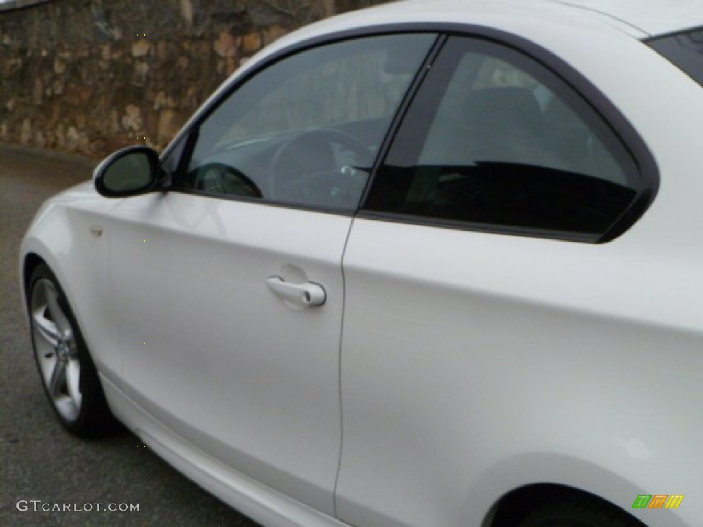 2008 1 Series 135i Coupe - Alpine White / Black photo #16