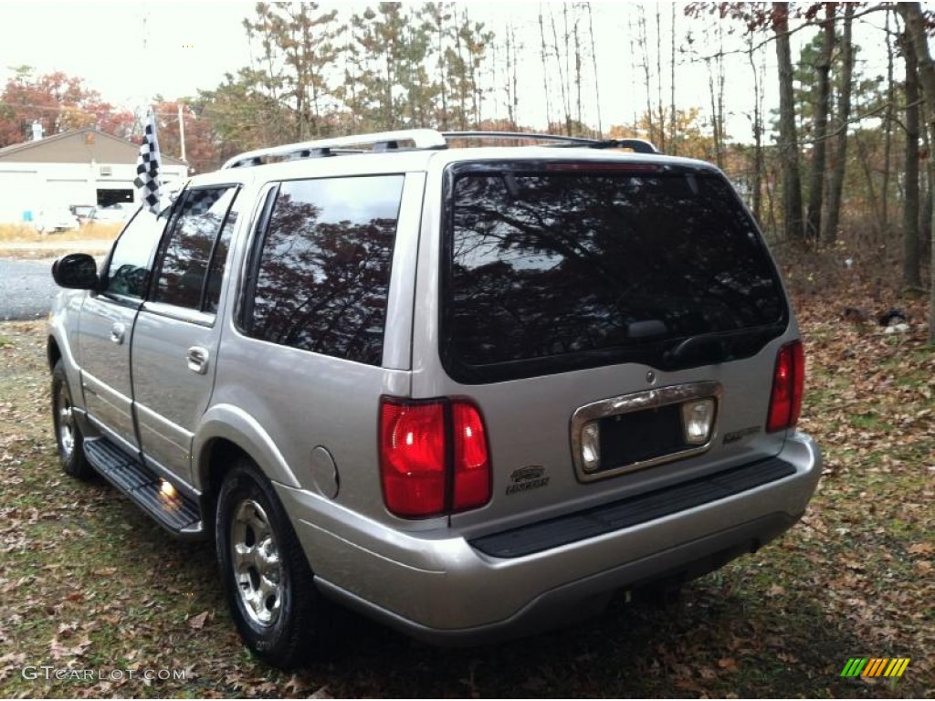 2000 Navigator 4x4 - Silver Metallic / Medium Graphite photo #5