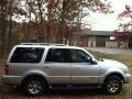 2000 Silver Metallic Lincoln Navigator 4x4  photo #8