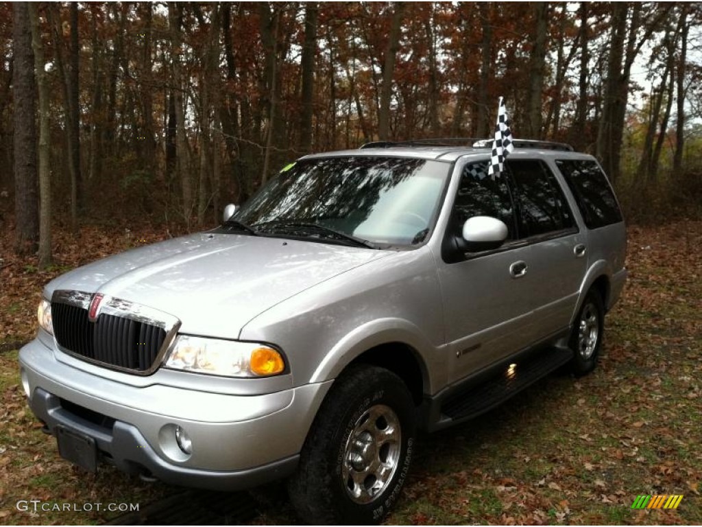 2000 Navigator 4x4 - Silver Metallic / Medium Graphite photo #10