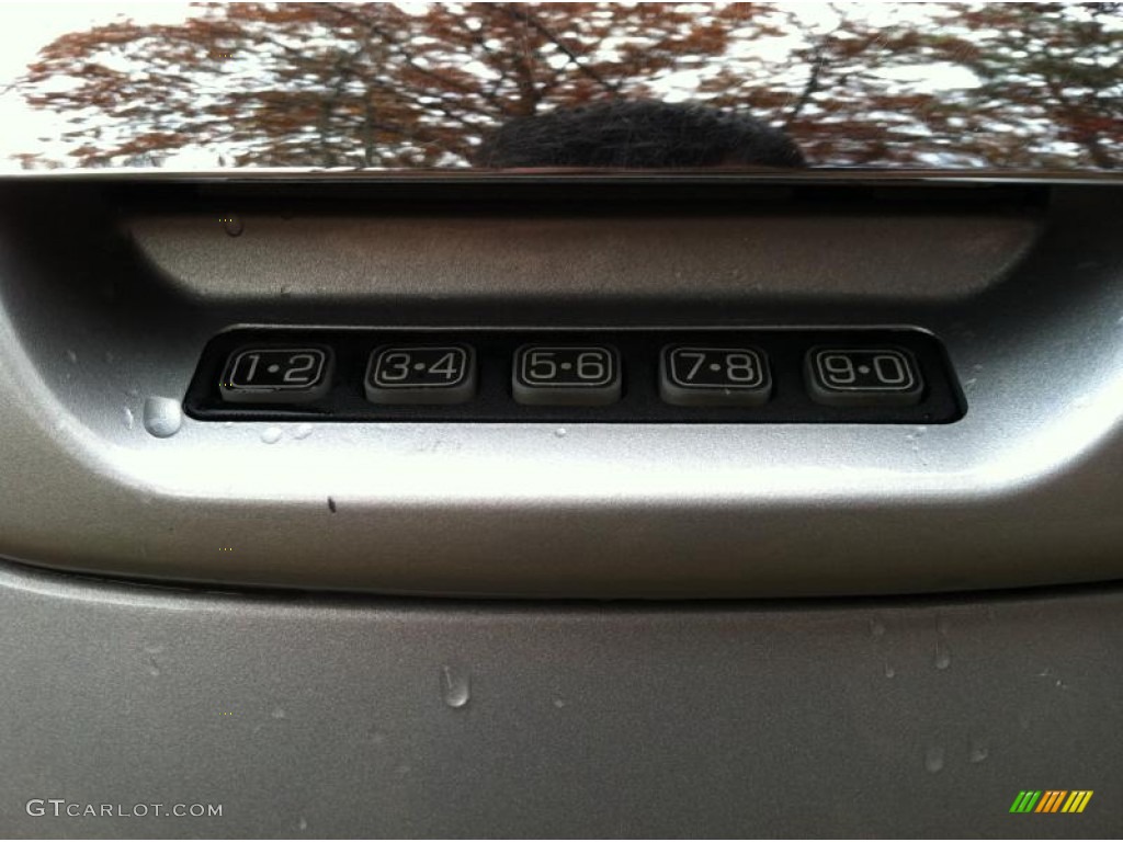 2000 Navigator 4x4 - Silver Metallic / Medium Graphite photo #15