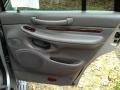 2000 Silver Metallic Lincoln Navigator 4x4  photo #39