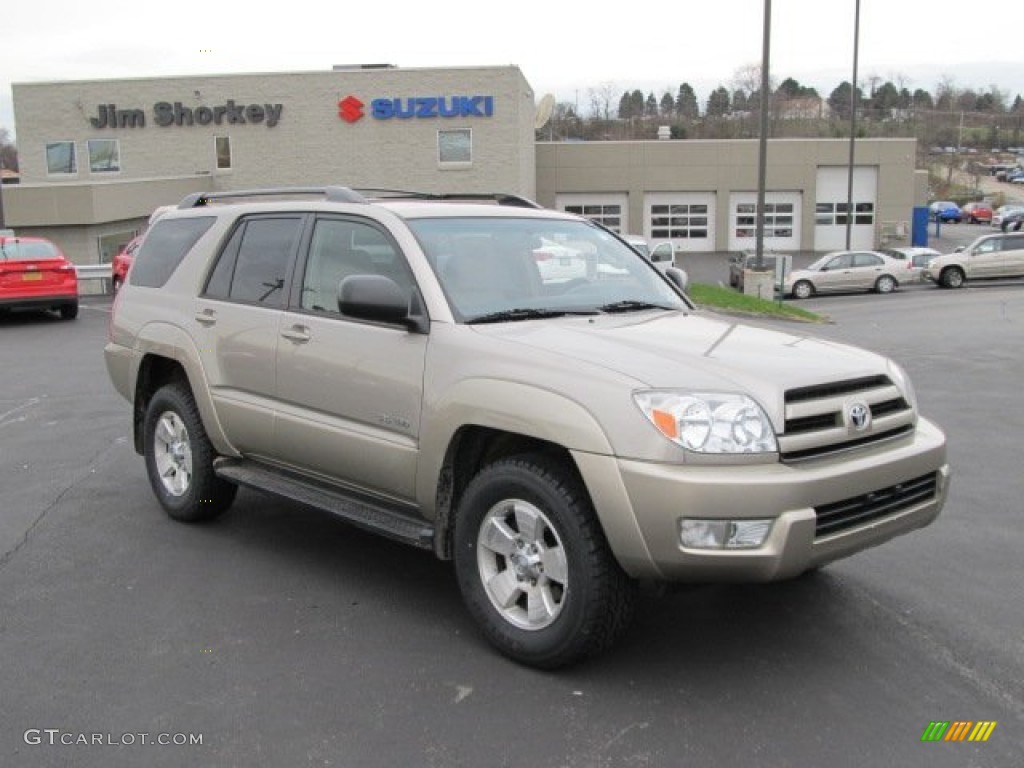 2004 4Runner SR5 4x4 - Dorado Gold Pearl / Taupe photo #1